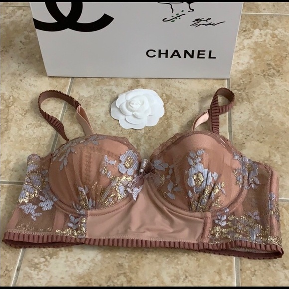 Urban Outfitters Other - Spectacular balconette bra 34B